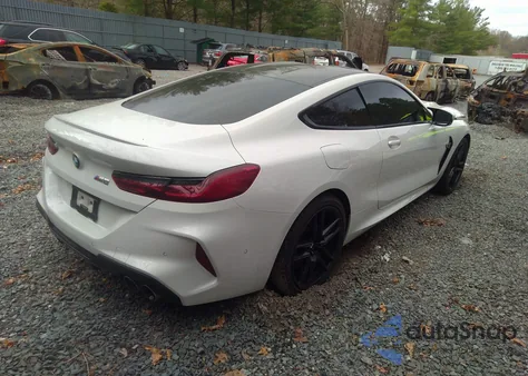 2020 BMW M8 z USA, uszkodzony, nr VIN WBSAE0C04LCD81089